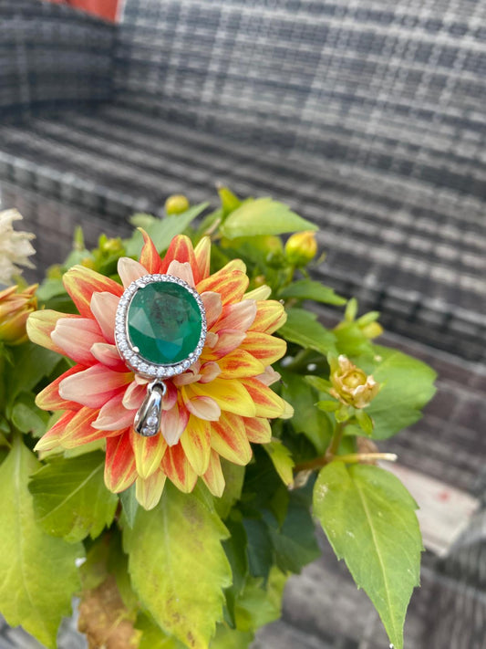 9.30 ct Zambian Emerald Pendant – Oval Cut, Diamond Halo, Sterling Silver Setting